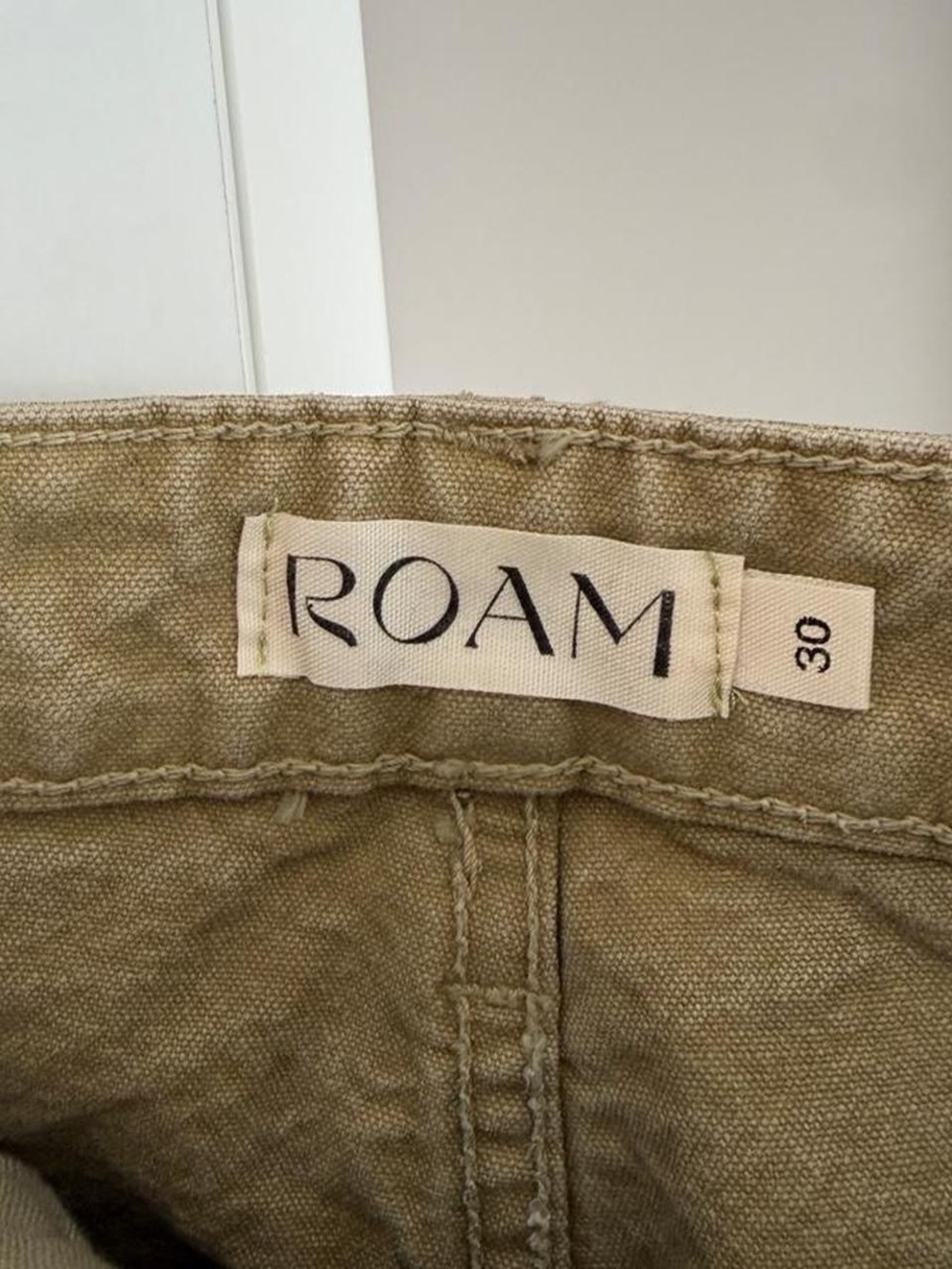 Roam isa pant in tea size 30